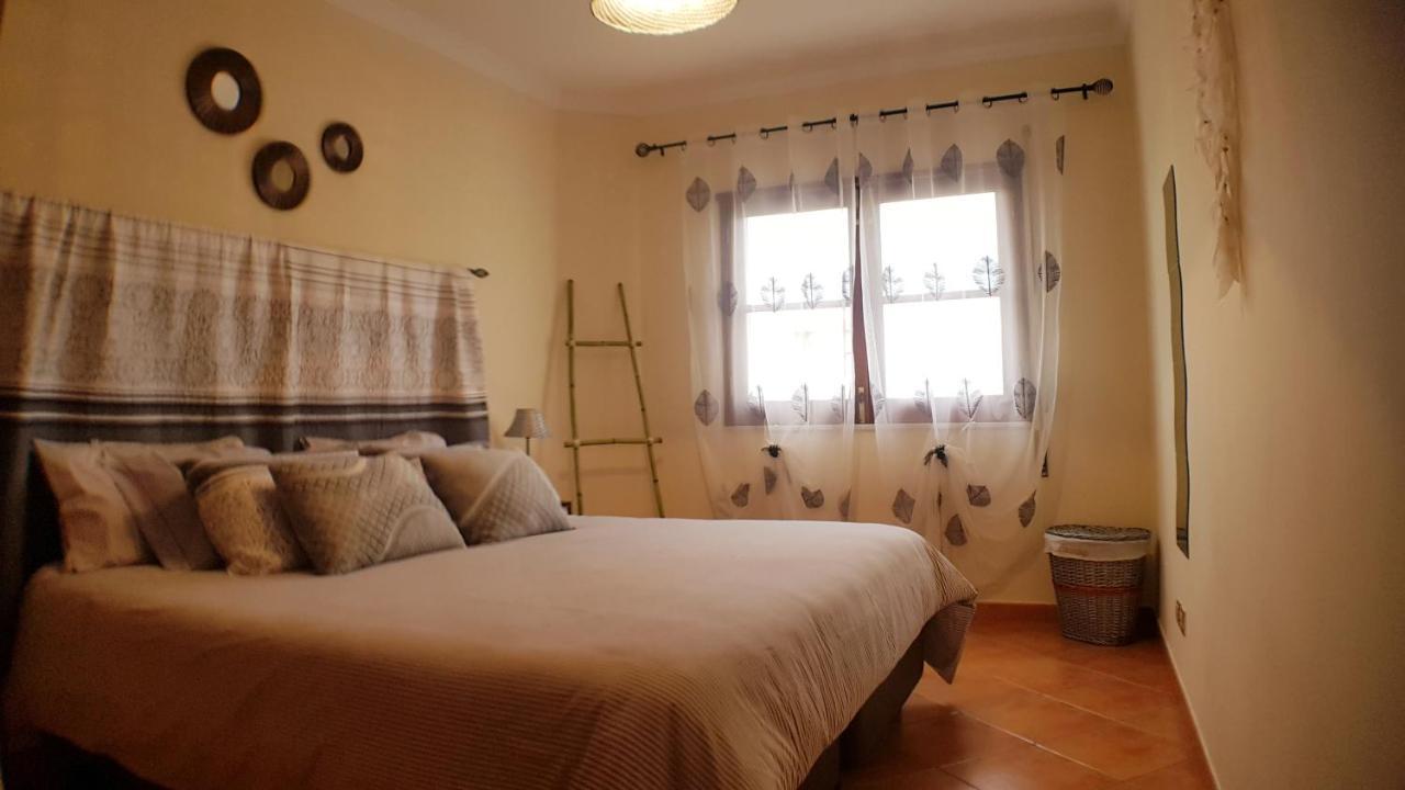 Bel Appartement Centre De タヴィラ エクステリア 写真
