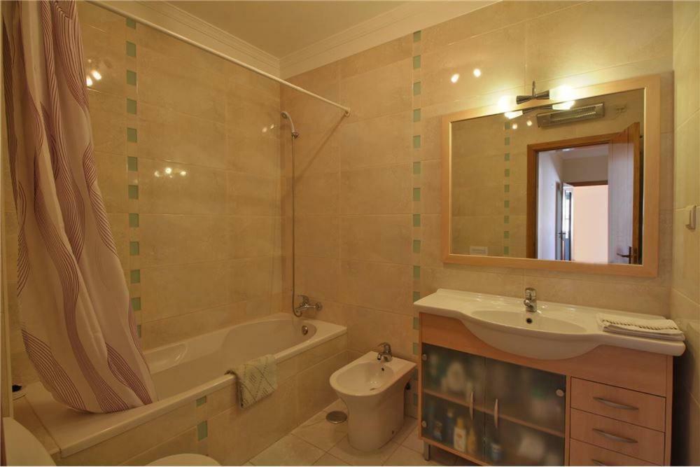 Bel Appartement Centre De タヴィラ エクステリア 写真